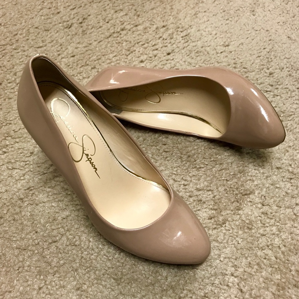 Jessica Simpson | Nude Pumps